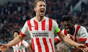 埃因霍温内部会议纪要流出:赛后调整名单,法国杯使命明确,阵容厚度经受考验的简单介绍 埃因霍温内部会议纪要流出:赛后调整名单,法国杯使命明确,阵容厚度经受考验的简单介绍