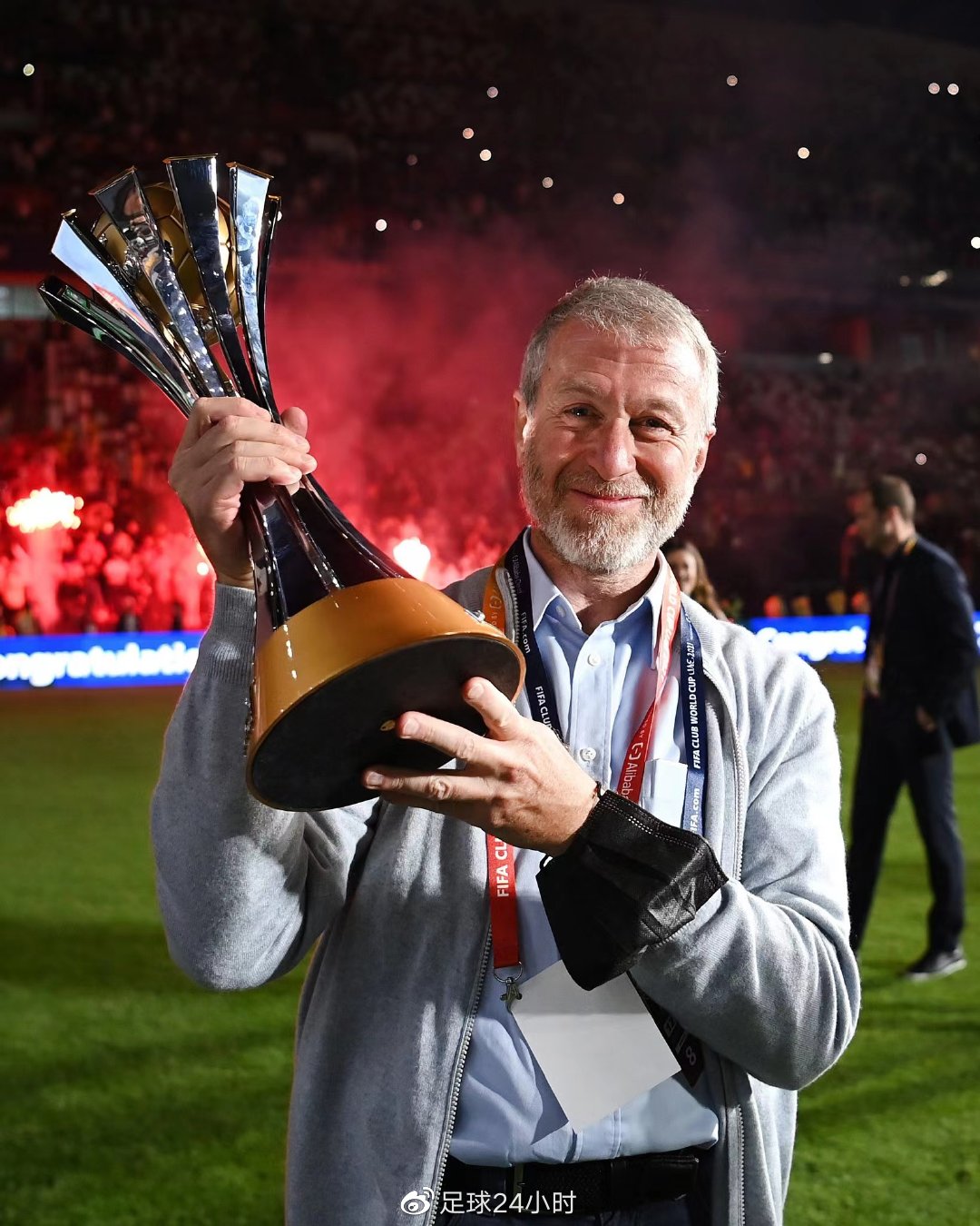 爱游戏登录入口 -集结日欧联传出新动向，波特兰开拓者主帅复盘，管理层表态：悬念犹存，高层口径保持一致的简单介绍