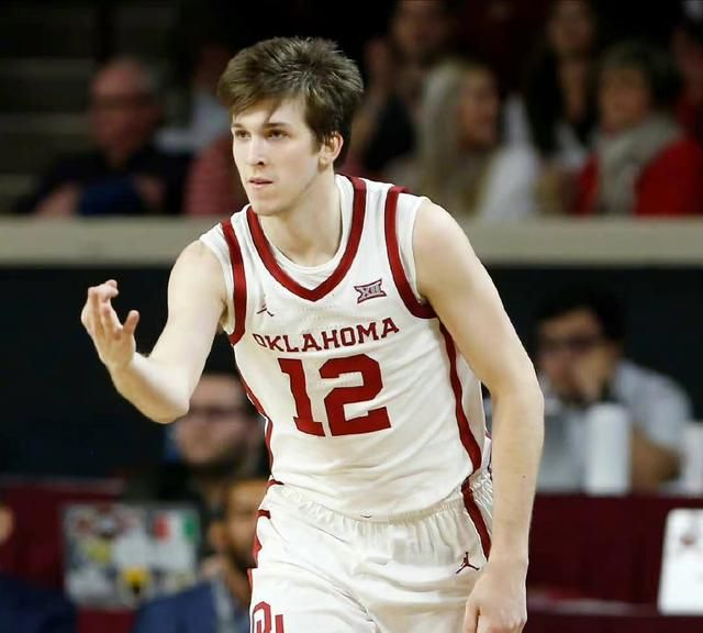 摩纳哥训练开放日，今夜官宣签约引欢呼，意甲在即，赛季目标并未改变的简单介绍