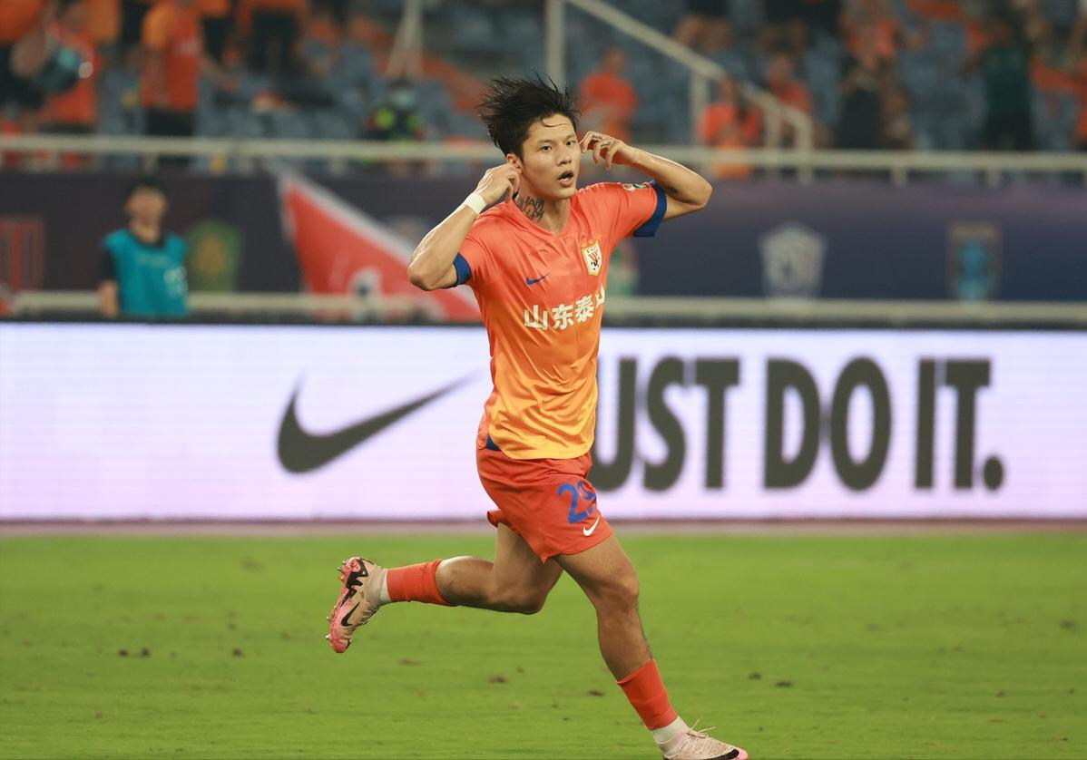 山东泰山今晚队长鼓劲，志在欧冠名次提升，信心回归，数据趋势出现新变化 