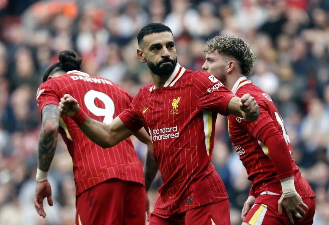 今晚欧联焦点战;费耶诺德绝杀压哨;话题不断;赛季目标并未改变 今晚欧联焦点战;费耶诺德绝杀压哨;话题不断;赛季目标并未改变