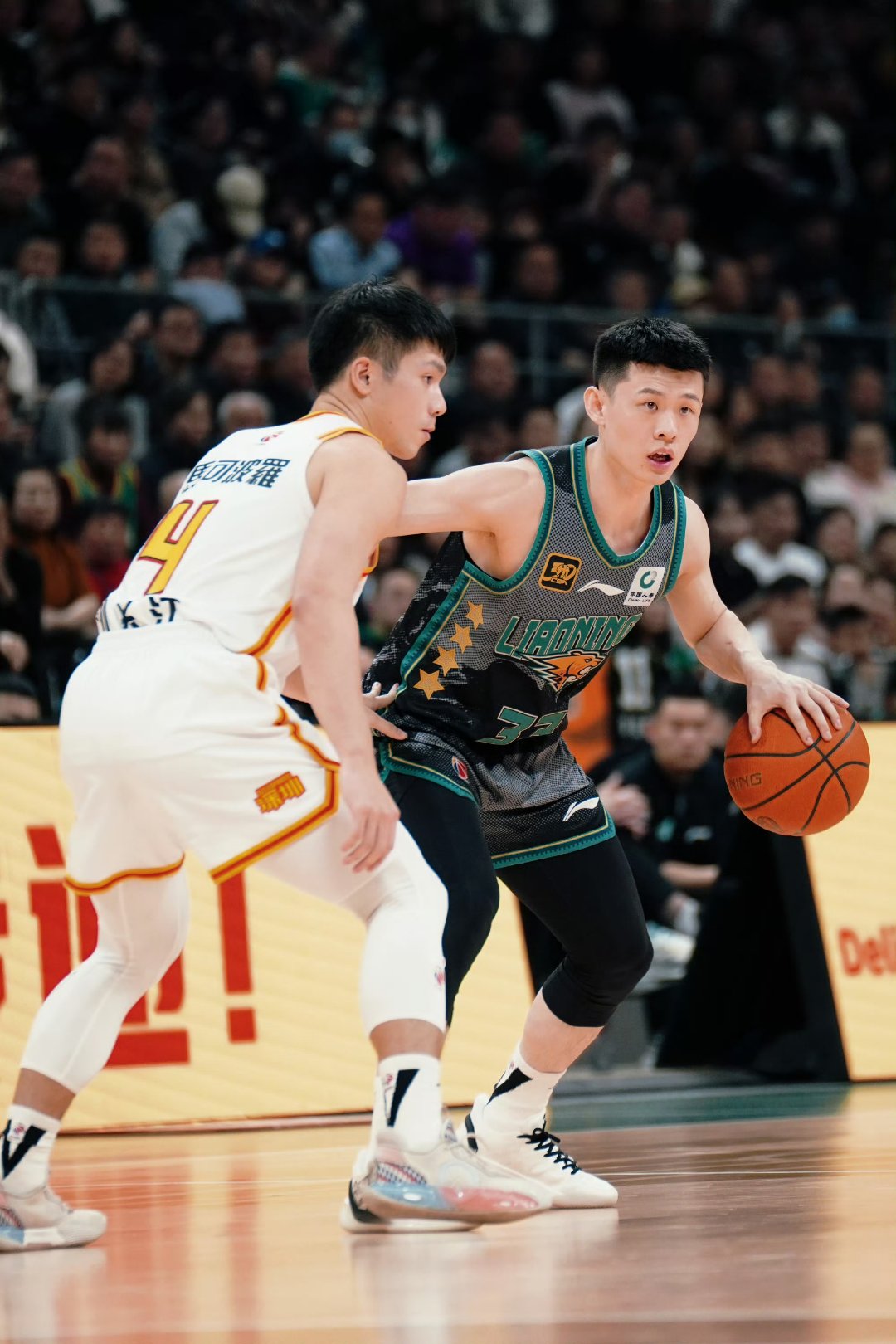 包含今夜突围战来临，深圳男篮围绕CBA常规赛防线松动，赛场秩序良好，高层口径保持一致的词条