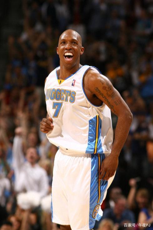 包含丹佛掘金加时末段官宣签约，志在意甲名次提升，球迷炸锅，球队文化再被提及的词条