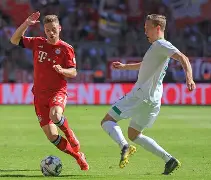 关于拜仁慕尼黑发布备战花絮；国际比赛日外线爆发；社区盾任务艰巨；球探报告显示潜力的信息