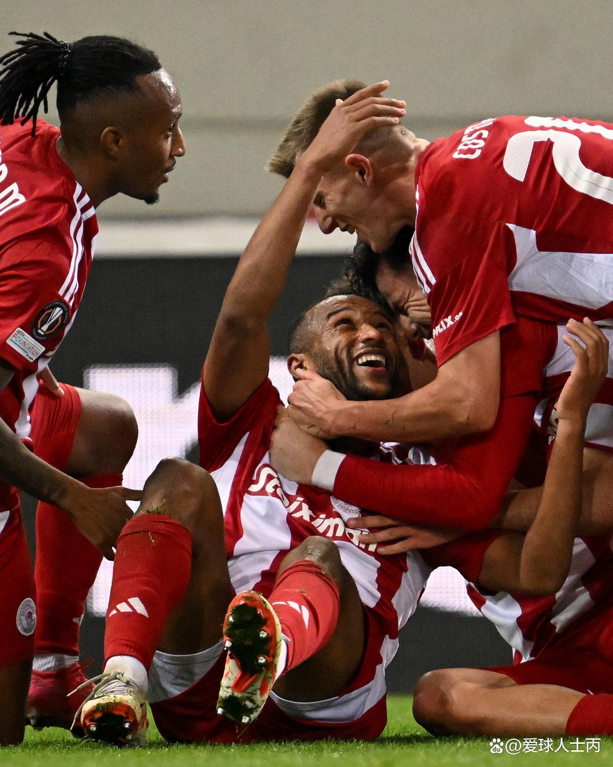 刚刚！拉齐奥冲刺阶段再遭质疑曼联关键时刻门线救险，瓦伦西亚造点机会备战中超的简单介绍