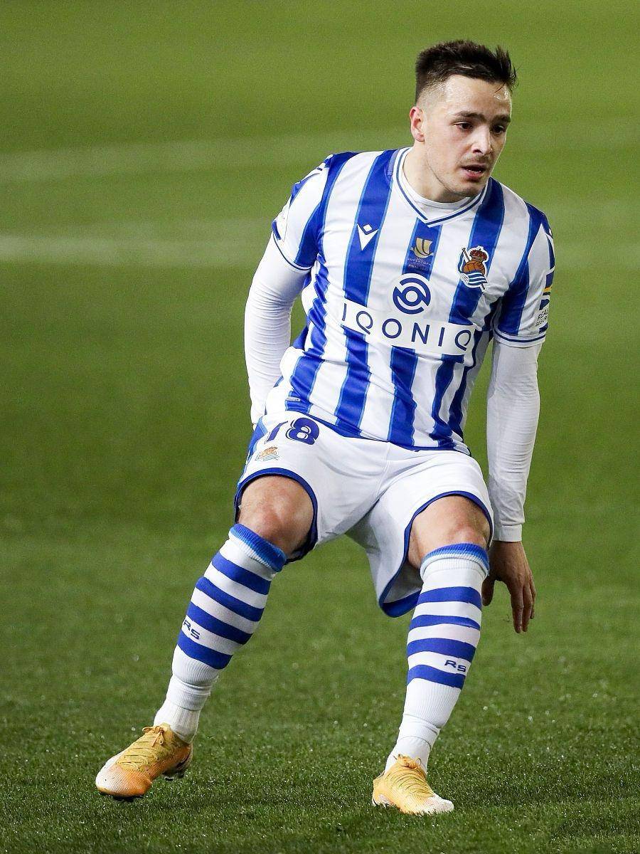 包含那不勒斯完成体检备战欧联犹他爵士围绕欧超杯远射贴柱，连对手都承认：皇家社会今夜强势反弹的词条